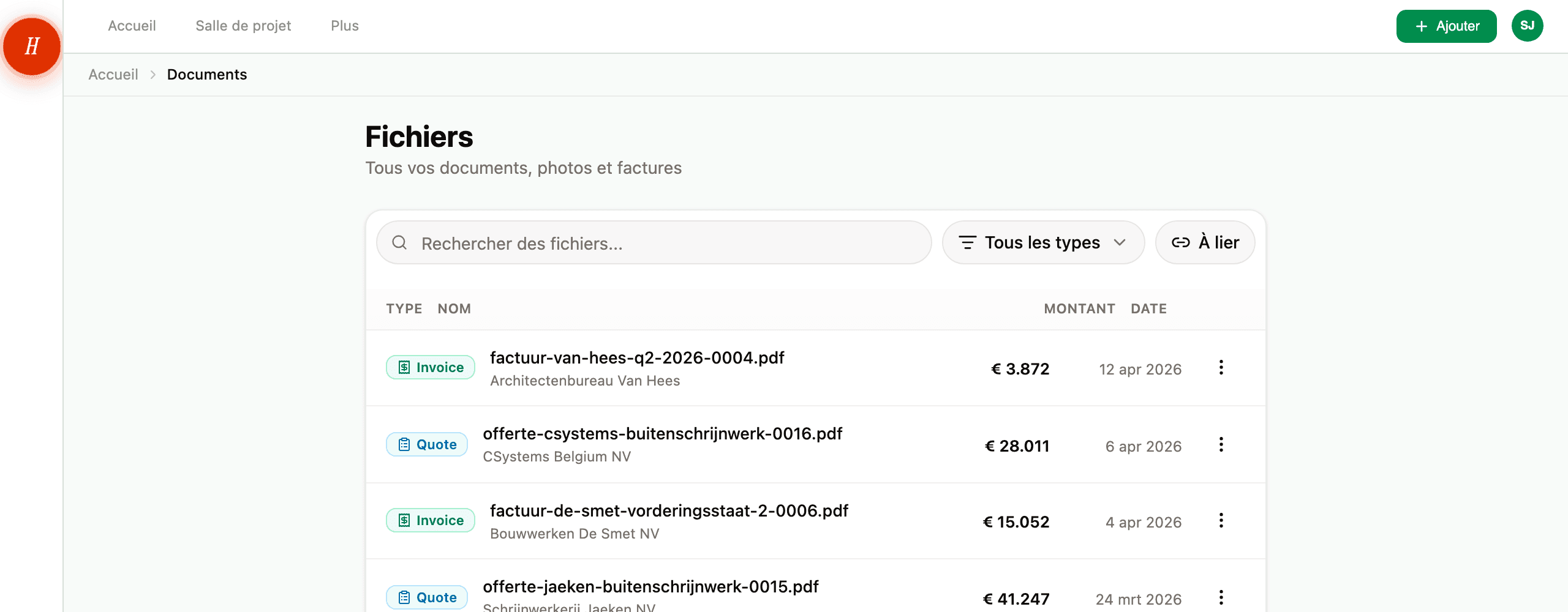 La liste des fichiers montrant les types de documents, noms d'entrepreneurs et montants