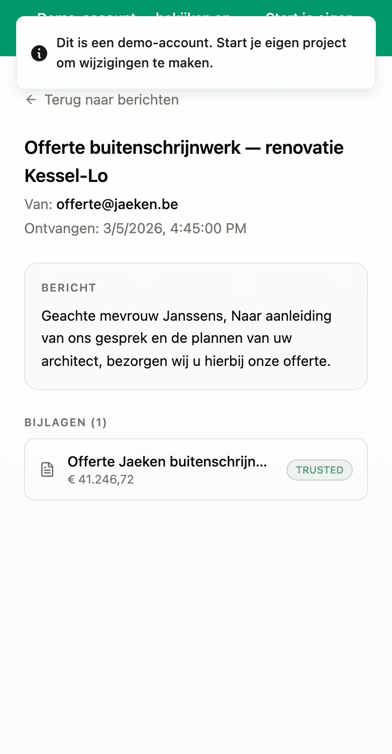 Een berichtdetail met de e-mailtekst, verwerkte bijlage en de vertrouwde status